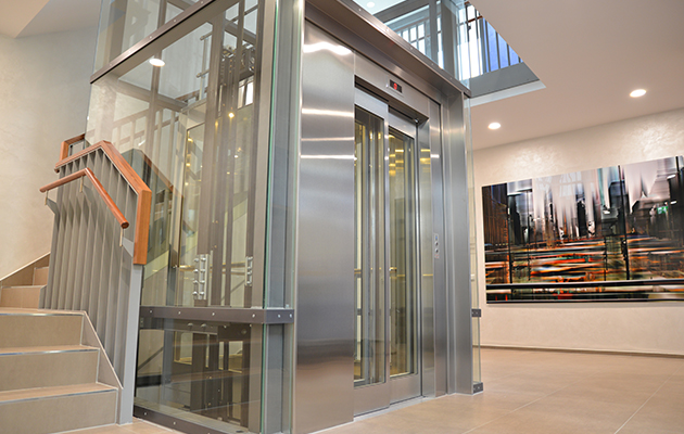 Lloyds British - Passenger Lift